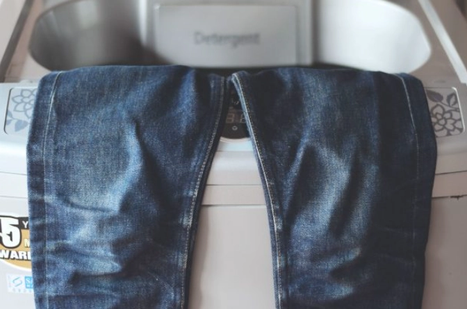 how to dry jeans properly