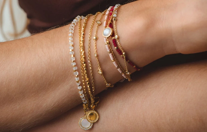 How to stack gold bracelets How to stack gold bracelets