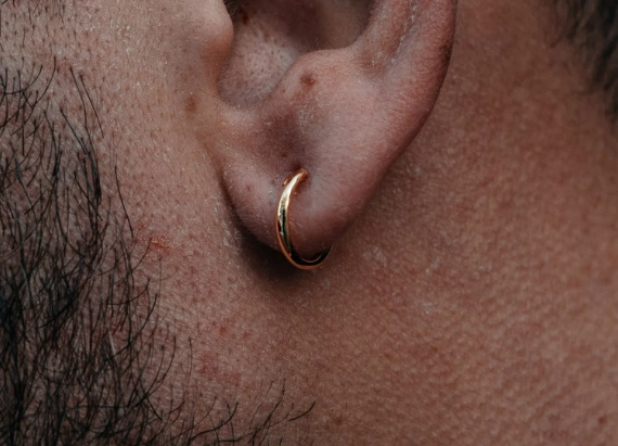18k gold hoop earrings 18k gold hoop earrings