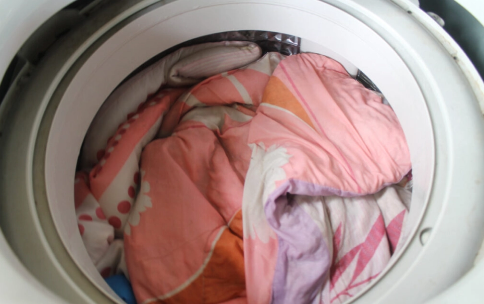 washing a comforter washing a comforter
