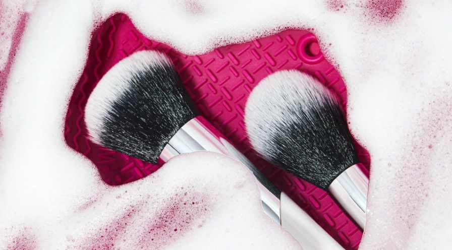 makeup brush cleaning makeup brush cleaning