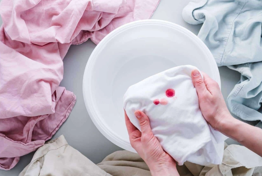 clean blood from clothes clean blood from clothes