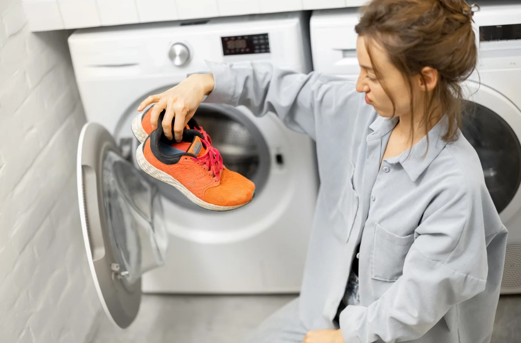 How to Wash Shoes in a Washing Machine Safely: The Complete Guide