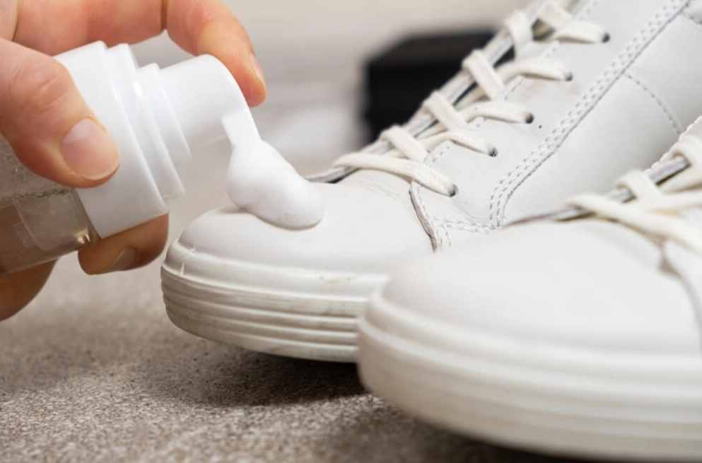how to clean sneakers how to clean sneakers