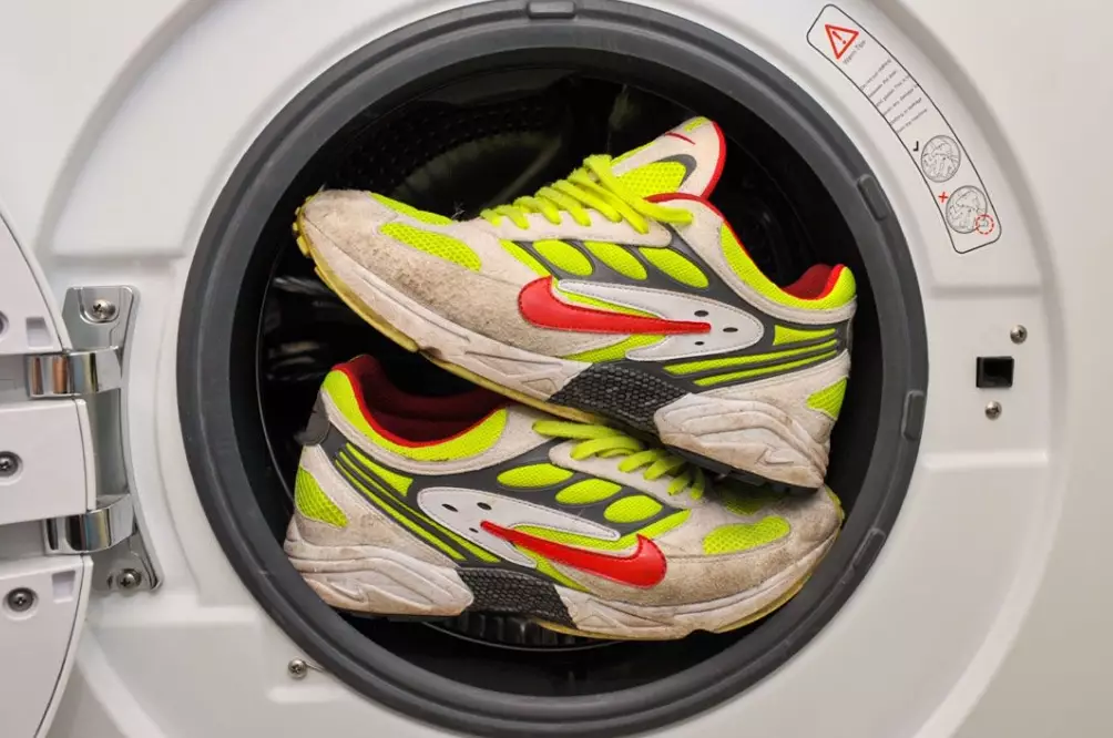 how to clean sneakers in washer how to clean sneakers in washer