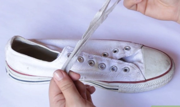 how to clean sneakers how to clean sneakers