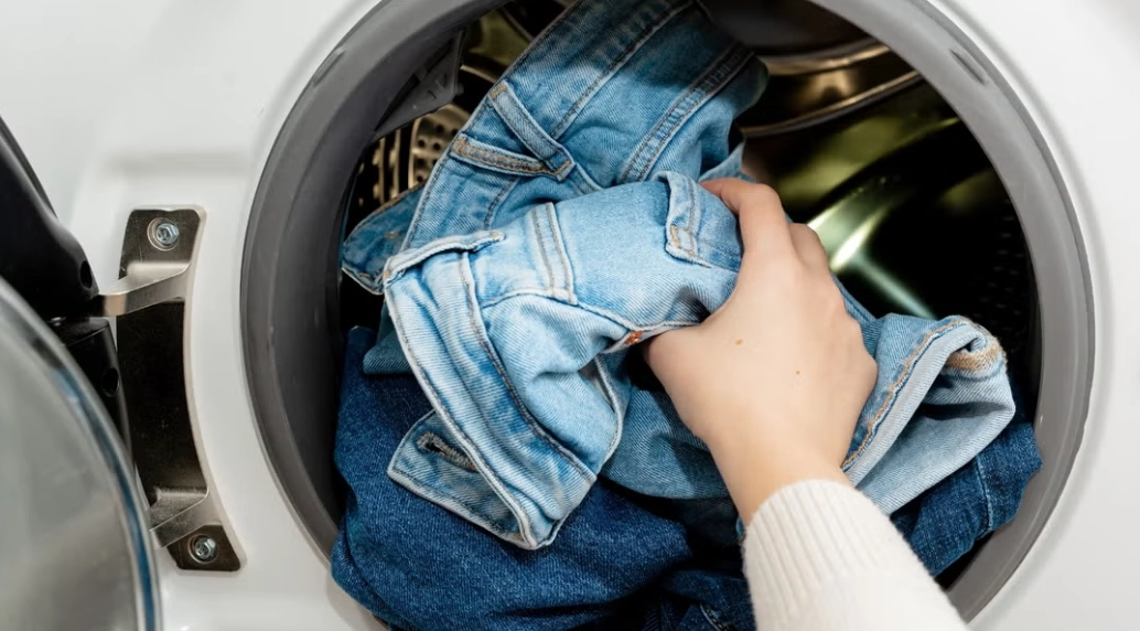 how to wash jeans without shrinking how to wash jeans without shrinking