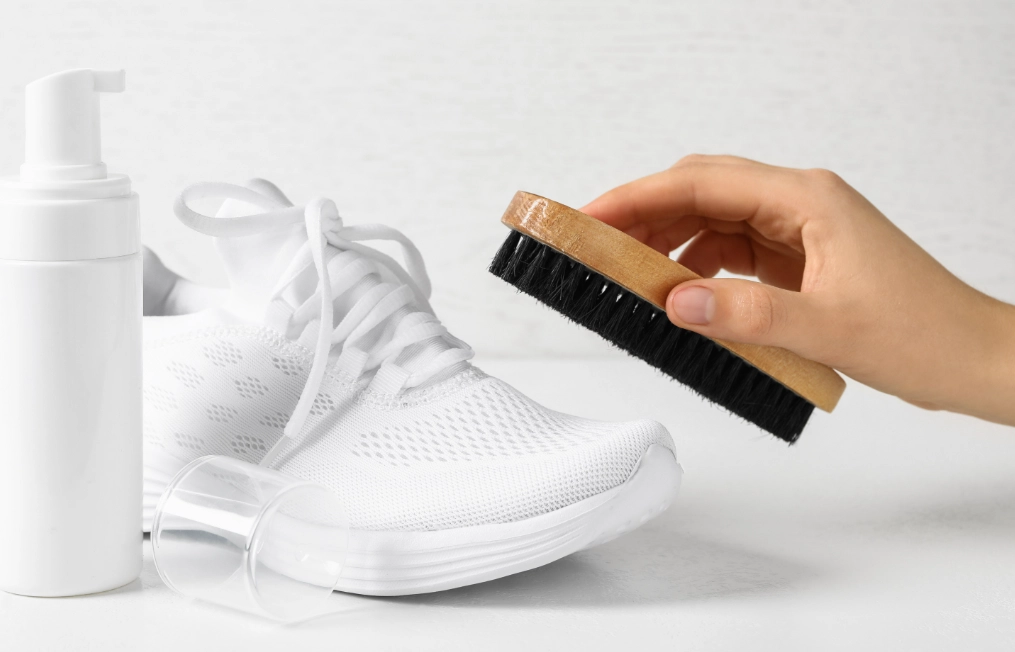 white shoe cleaning white shoe cleaning