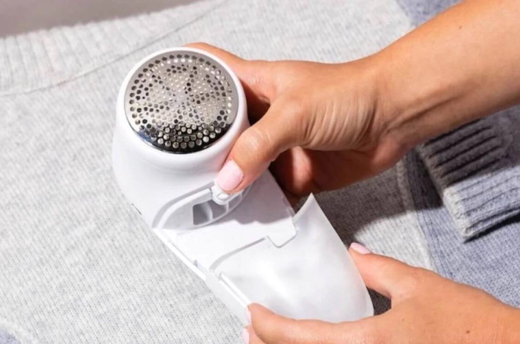 Prevent Pilling on Clothes and Sweaters: Expert Guide & Tips