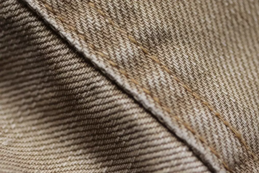 How to Choose Office-Appropriate Fabrics for Workwear: A Practical Guide