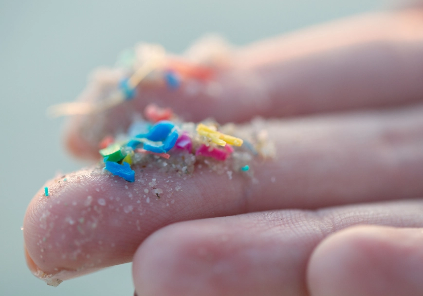 does modal fabric have microplastics